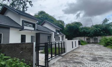 PROMO AKHIR TAHUN Rumah Murah Jogja, cluster Sleman One Gate System Dekat RSA UGM Mlati