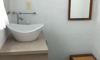 Recámara amueblada en renta en Calesa