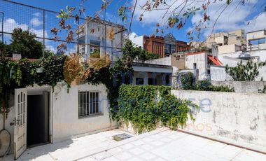 Tipo Casa. 4 Amb. + Terraza + Patio ¡Sin Expensas!