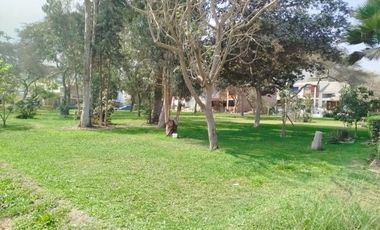 VENTA DE CASA AMPLIA EN CLUB PRIVADO LOS GIRASOLES - CHACLACAYO