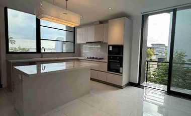 TOWNHOUSE EN VENTA  DE ESTRENO CON ACABADOS DIFERENCIADOS EN  SOTILEZA - ISLA MOCOLI