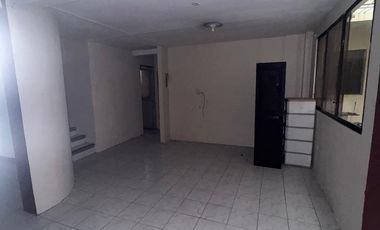 En venta casa de 3 dormitorios en alborada 10ma etapa.(JP)