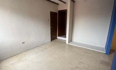 En venta casa de 3 dormitorios en alborada 10ma etapa.(JP)