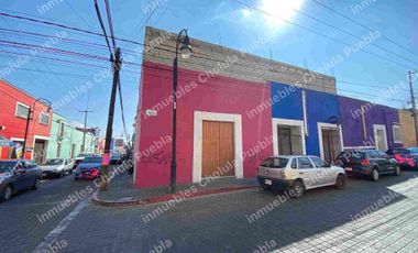 Local comercial en renta, ubicado en esquina ideal para tienda de conveniencia, de productos de limpieza, supermercado, farmacia, restaurante, cadena comercial.