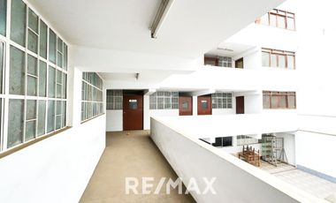 LOCAL COMERCIAL CON LA MEJOR UBICACION Y VISIBILIDAD | CARABAYLLO