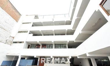LOCAL COMERCIAL CON LA MEJOR UBICACION Y VISIBILIDAD | CARABAYLLO