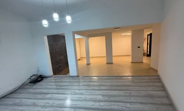 Arcos de la Hacienda Hermosa Casa En Esquina Con Ampliaciones