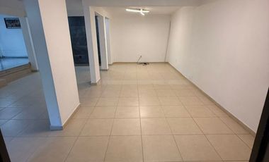 Arcos de la Hacienda Hermosa Casa En Esquina Con Ampliaciones