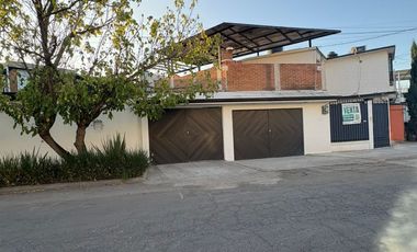 Arcos de la Hacienda Hermosa Casa En Esquina Con Ampliaciones