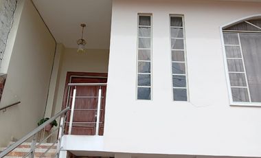 Venta de Casa en Los Geranios Cerca del Parque Lineal La Tebaida y Supermaxi