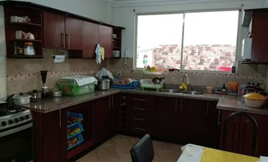 Venta de Casa en Los Geranios Cerca del Parque Lineal La Tebaida y Supermaxi