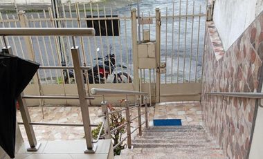 Venta de Casa en Los Geranios Cerca del Parque Lineal La Tebaida y Supermaxi