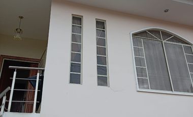 Venta de Casa en Los Geranios Cerca del Parque Lineal La Tebaida y Supermaxi