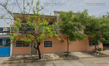 CASA EN VENTA EN AVE LIRA RESERVA TARIMOYA VERACRUZ (RHM205)