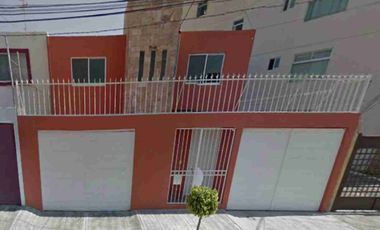 Casa en venta en Puebla de Zaragoza, Puebla.