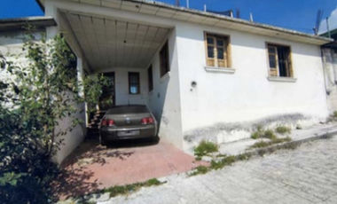 CASA GRANDE EN BUENA UBICACION, CON OPORTUNIDAD DE ADQUIRIR CON TU CREDITO!!!!