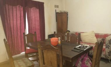 Casa en Villa Club con parque y pileta