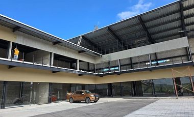 Local en venta en plaza comercial nueva sobre Prolongación Constituyentes Oriente