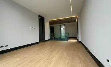 Casa en venta, sector Puembo con piscina