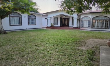 CASA EN VENTA EN LA COLONIA CERRO DE ORTEGA COLIMA A 20 MIN DE MANZANILLO