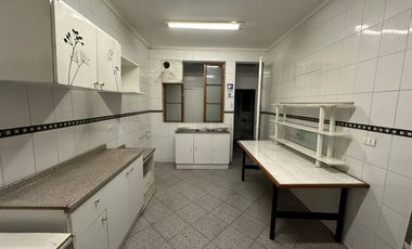 OPORTUNIDAD VENDO GRAN CASONA  ESQUINA AGUA SANTA VIÑA DEL MAR