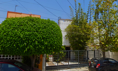 HERMOSA CASA EN REMATE BANCARIO EN EXCELENTE UBICACION.