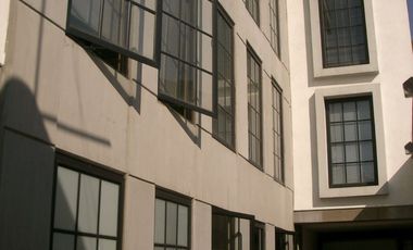 Oficina en alquiler en planta baja de edificio colonia Aguilera