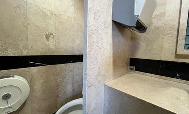 Oficina en alquiler en segunda planta en edificio colonia Aguilera