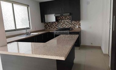 Amplio departamento, con vigilancia