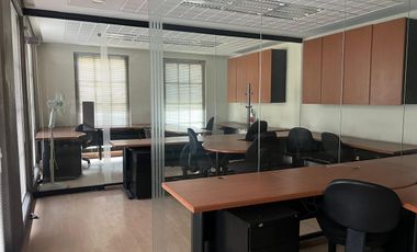 Oficina en Alquiler en Primer Nivel  en Edificio Colonia Aguilera