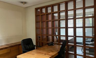 Oficina en Alquiler en Primer Nivel  en Edificio Colonia Aguilera