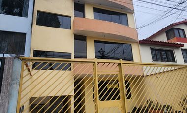VENDO DEPARTAMENTO - LA MOLINA CERCA A FACULTADES  DE MEDICINA Y DERECHO DE USMP