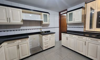 VENDO DEPARTAMENTO - LA MOLINA CERCA A FACULTADES  DE MEDICINA Y DERECHO DE USMP