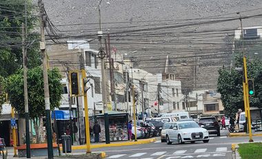 VENDO DEPARTAMENTO - LA MOLINA CERCA A FACULTADES  DE MEDICINA Y DERECHO DE USMP