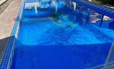 VENTA DE CASA AMUEBLADA CON ALBERCA PALAPA Y CABAÑA  EN LA MORALEDA ATLIXCO cerca de topolino tiene pozo