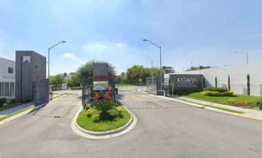 BONITAS CASA EN CONDOMINIO EN PROCESO DE RECUPERACIÓN UBICADA EN EL FRACCIONAMIENTO RESIDENCIAL KATAVIA CALLE CAOBA 258 APODACA NUEVO LEON