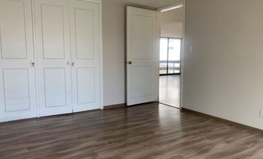 Renta casa sola en Jardines del Pedregal con gran jardìn.