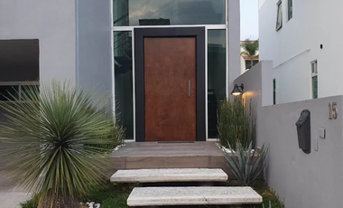 Residencia en venta Bosque Esmeralda