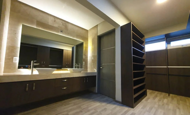 Residencia en venta Bosque Esmeralda