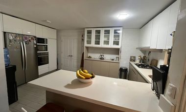 Casa Remodelada con Piscina en Excelente Estado, Quilicura.