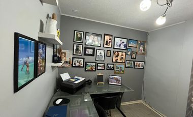 Casa Remodelada con Piscina en Excelente Estado, Quilicura.