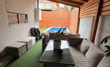 Casa Remodelada con Piscina en Excelente Estado, Quilicura.