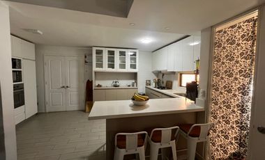 Casa Remodelada con Piscina en Excelente Estado, Quilicura.