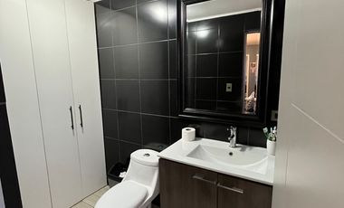 Casa Remodelada con Piscina en Excelente Estado, Quilicura.