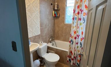 Casa Remodelada con Piscina en Excelente Estado, Quilicura.