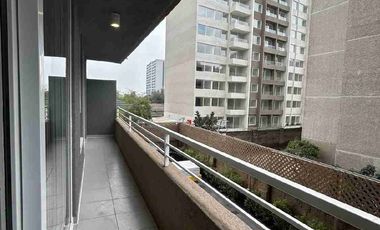 se arrienda departamento cuarto piso en calle Sergio ceppi, comuna de La Cisterna.