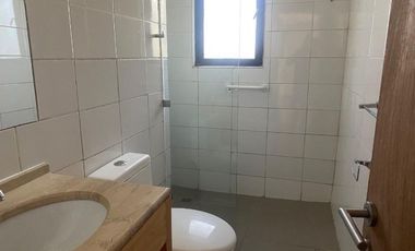Vendo acogedora casa en Las Condes