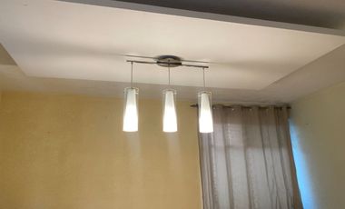 RENTA DE CASA EN PRIVADA CON 3 CASAS, PORTON ELECTRICO Y  LUGAR MUY SEGURO