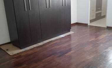 DEPARTAMENTO SEGUNDO PISO CON COCHERA MIRAFLORES