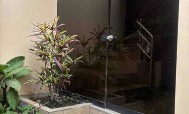 ALQUILO HABITACIONES EN CALLE ORIÓN PRIMERA CUADRA URBANIZACIÓN PORTADA DEL SOL ALTURA CUADRA 30 AVENIDA DEL CORREGIDOR.